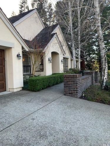 5150 Blackhawk Dr, Danville, CA 94506-4573