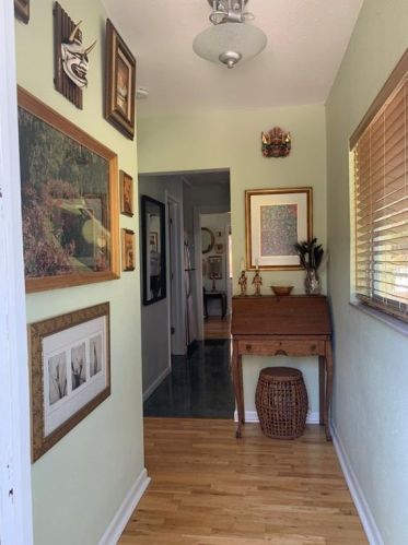 117 25th St, Saint Petersburg, FL 33713-8742