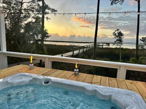 1673 Gulf Beach Dr, Saint George Island FL  32328-3107 exterior