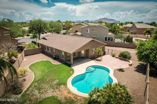 4013 Wrangler Ct, Gilbert, AZ 85297-8377