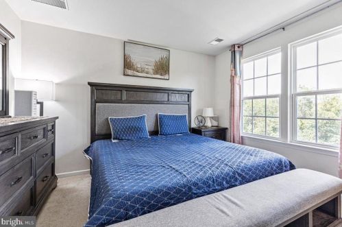 1821 Honeysuckle Ct, Downingtown PA  19335-7202 exterior