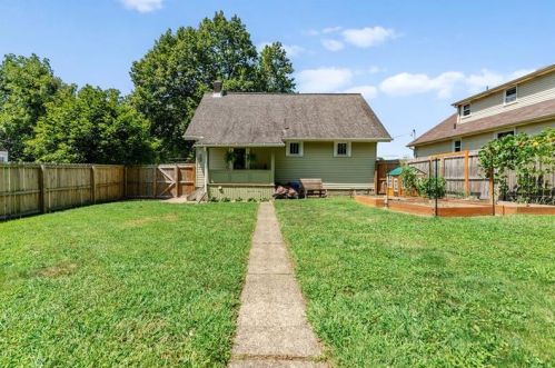 220 Vernon St, New Kensington PA  15068-5844 exterior