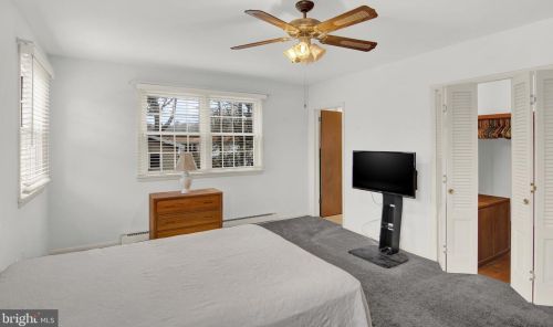 1226 Chestnut St, Hazle Township PA  18201-7502 exterior