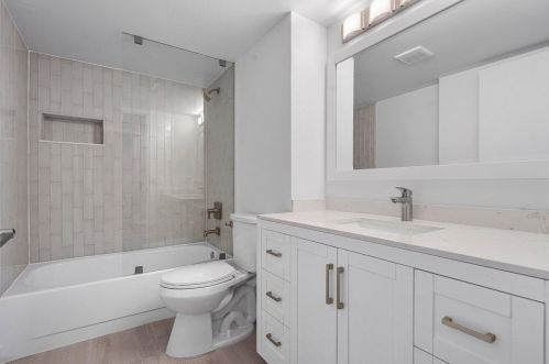 18 Royal Palm Way, Boca Raton FL  33432-8755 exterior