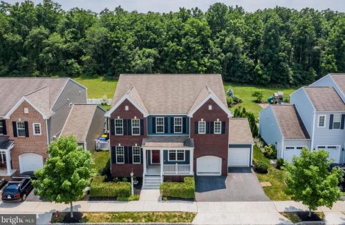 56 Hoke Farm Way, Navy Sup Dpt, PA 17050-4140