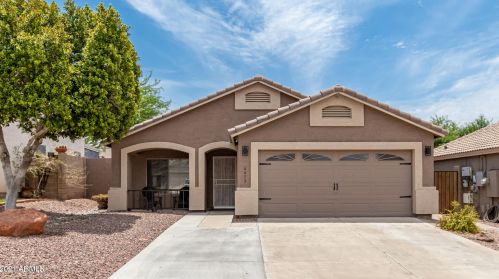6613 Whispering Wind Dr, Glendale, AZ 85310-3464