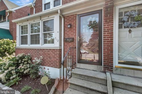 712 Lincoln St, Wilmington, DE 19805-3016
