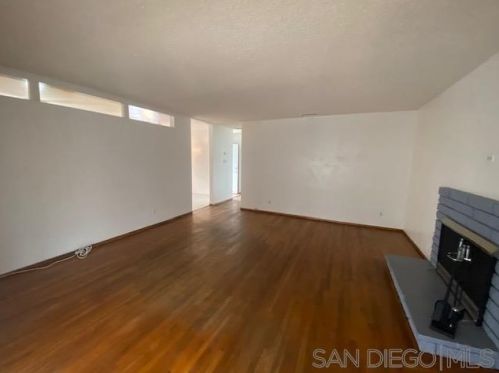 7608 El Paso St, La Mesa CA 91942-4304 exterior