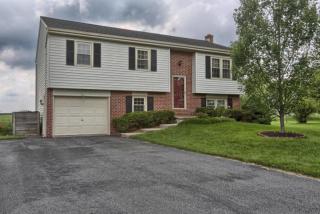 1650 Linda Ct, Landisville, PA 17538-1411