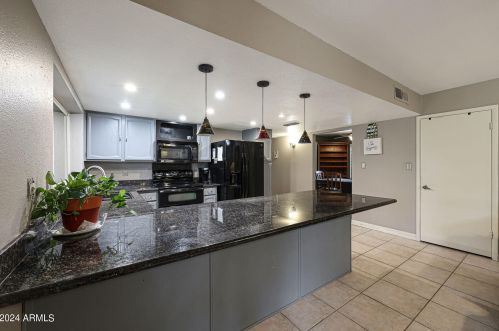 5030 Winchcomb Dr, Scottsdale AZ  85254-2861 exterior