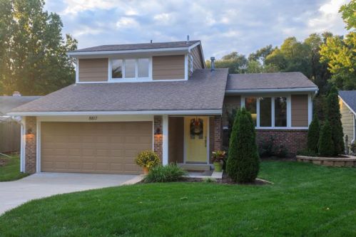 8817 Hammontree Cir, Des Moines, IA 50322-1410