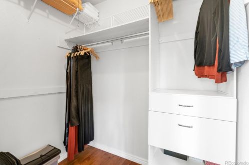 212 Nome St, Denver CO 80014-1850 exterior