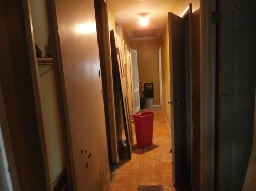 30 Paige Dr, Coventry RI 02816-8931 exterior