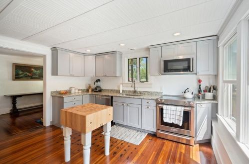 11 Hillsdale Rd, Richmond RI  02892-1002 exterior