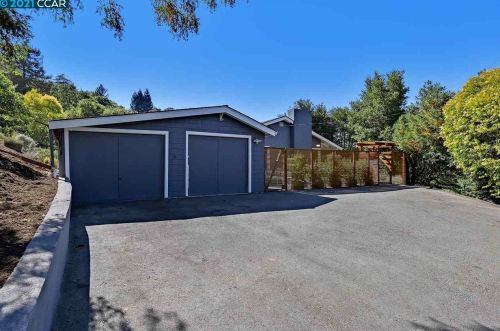 4 Loma Vista Dr, Orinda CA  94563-2213 exterior