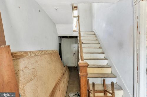 310 Main St, Edinburg VA  22824-9439 exterior