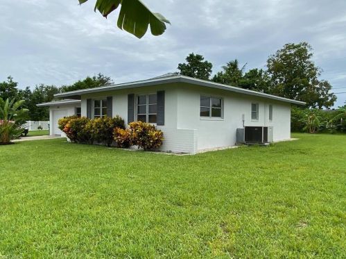1202 27th Ter, Cape Coral, FL 33904-5743