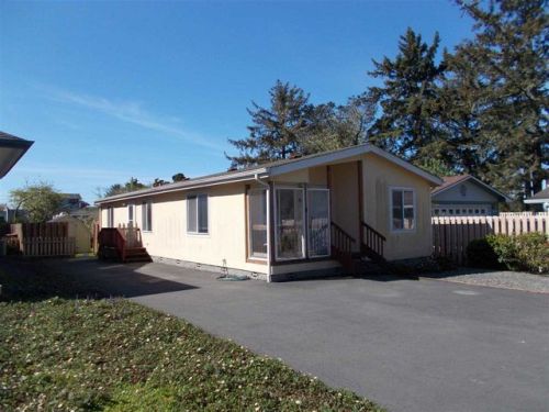 1609 Lauff Ave, Crescent City, CA 95531-7026