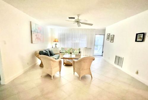 1909 13th Way, Boynton Beach, FL 33426-5841