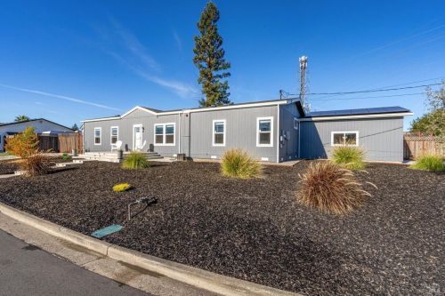 69 Brighton Ct, Santa Rosa, CA 95403-1709