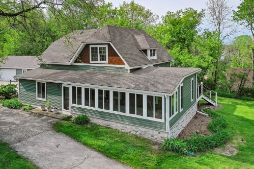 6816 Tichigan Rd, Waterford, WI 53185-1764