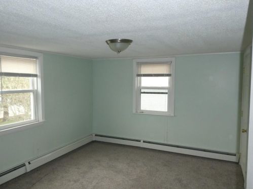 12 Haslam St, North Providence RI  02904-3218 exterior