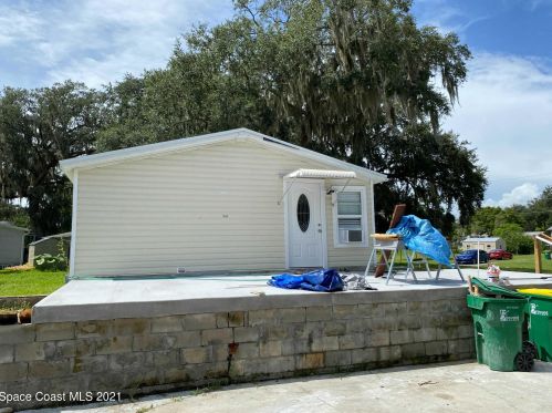 3435 Tracy Ct, Mims, FL 32754-5553
