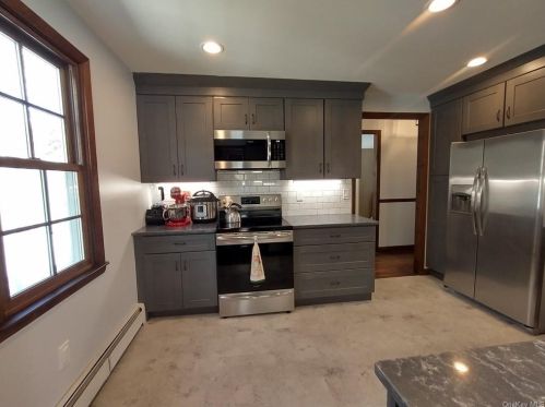 20 Cedar Ln, Highland Falls, NY 10928-1523