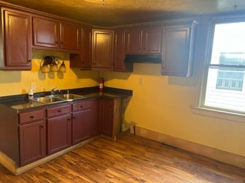 1228 32, Milwaukee WI 53208-2943 exterior