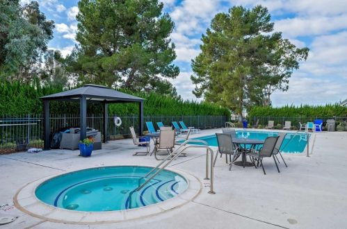 4308 Spoon Bill Way, Oceanside CA  92057-7508 exterior