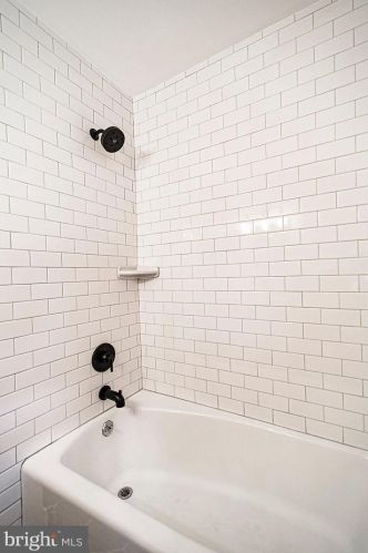 415 Liberty St, Charles Town WV  25414-1827 exterior