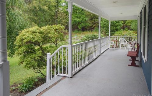 308 Old Branchville Rd, Ridgefield, CT 06877-6123