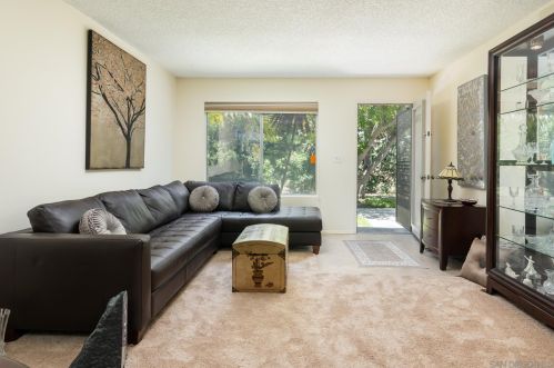 6532 Bell Blf Ave, San Diego CA 92119-1012 exterior