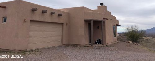 693 Czar Ln, Nogales, AZ 85648-3417