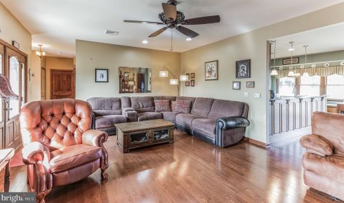 318 Commissioners Pike, Pilesgrove NJ 08098-2035 exterior