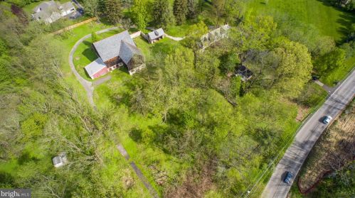 1704 Dreshertown Rd, Dresher PA  19025-1303 exterior