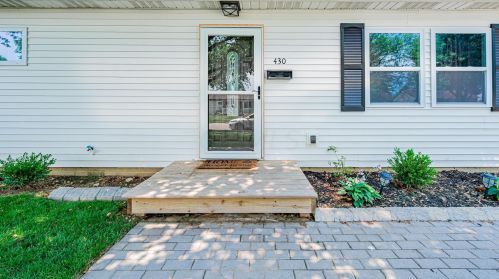 430 Madison Dr, West Jefferson OH  43162-1304 exterior