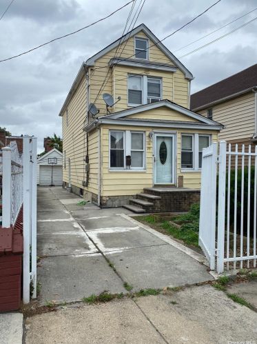 114-25 126th St, Jamaica, NY 11418-2200