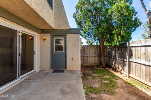 5947 Golden Ln, Glendale AZ  85302-4441 exterior