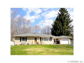42 Ranch Village Ln, Rochester, NY 14624-2857