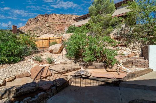 1476 Geronimo Rd, Saint George UT  84790 exterior