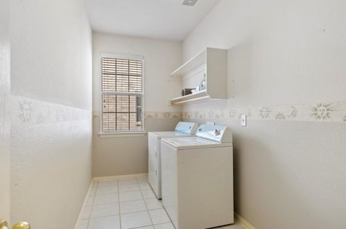 6417 Autumn Trl, Frisco TX  75056-7124 exterior