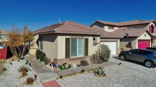 14272 Gray Fox Ln, Victorville, CA 92394-7449