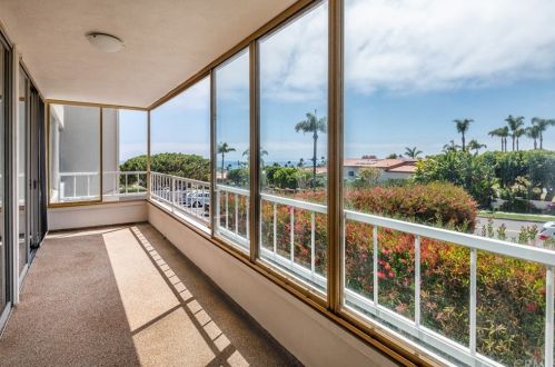 32646 Coastsite Dr, Palos Verdes Estates, CA 90275-5879