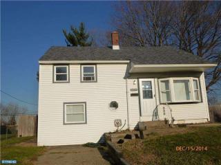 1313 Sunset St, Boothwyn, PA 19061-5328