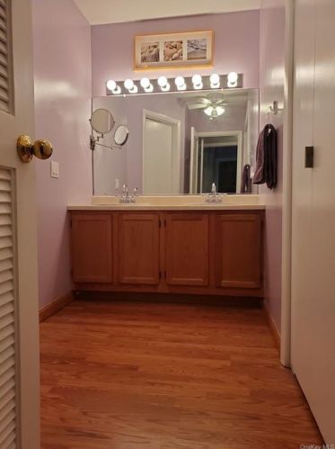 137 Swan Ct, Poughkeepsie NY  12603-6971 exterior