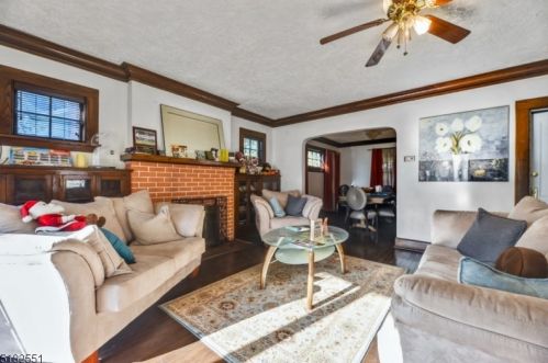 25 Westcott St, East Orange NJ  07017-3208 exterior
