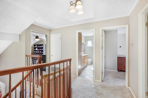 16711 Willow Creek Dr, Morgan Hill CA  95037-4819 exterior