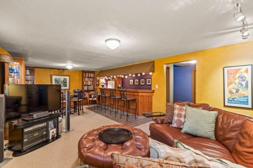 3164 51 Blvd, Milwaukee WI 53216-3236 exterior