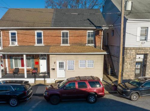 16 Dowell St, Slatington, PA 18080-1407